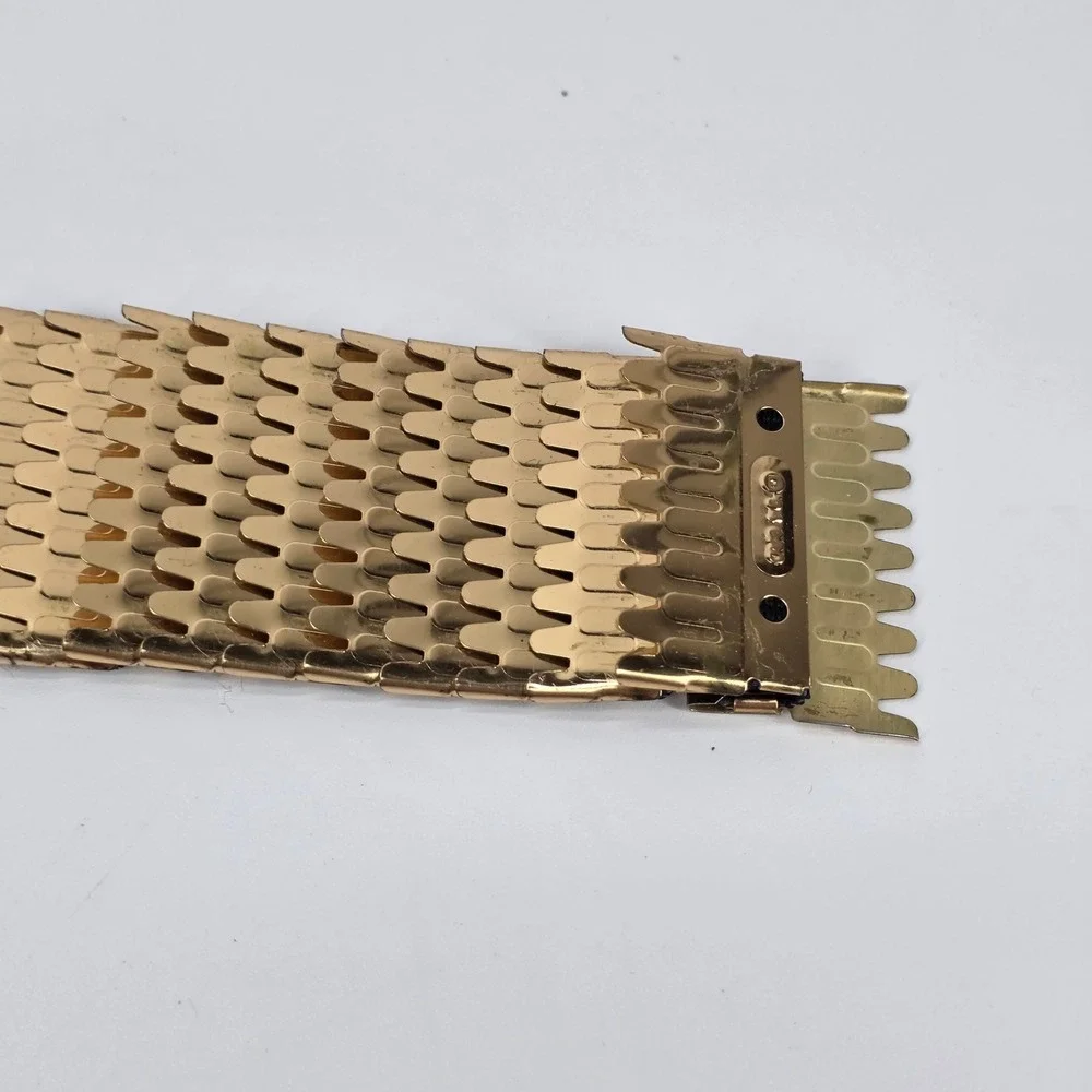 Vintage Tiger Belt Gold Tone Metal Accessory Accent Scale Stretch 90s Glam Retro